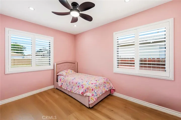 13339 Crocker, Los Angeles, California 90061