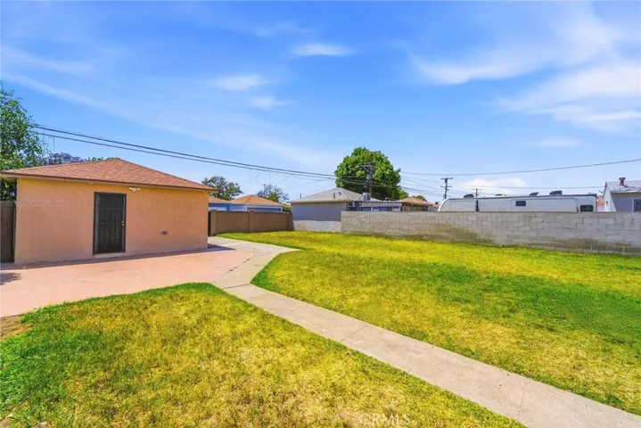 13339 Crocker, Los Angeles, California 90061