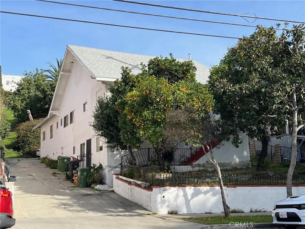 2312 Lincoln Park