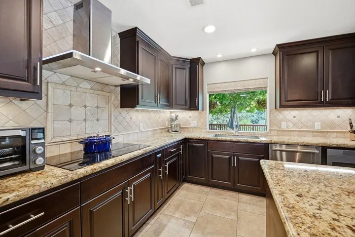 1755 Paradise View, Morgan Hill, California 95037