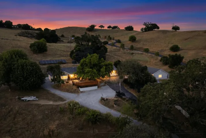 1755 Paradise View, Morgan Hill, California 95037