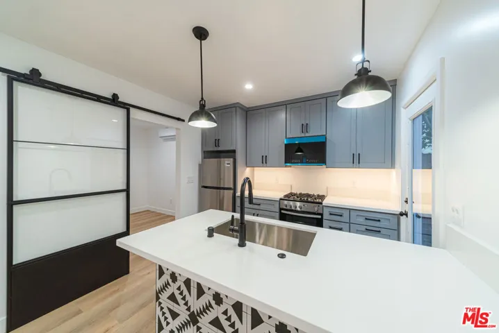2663 Queen Street 2663, Los Angeles, California 90039