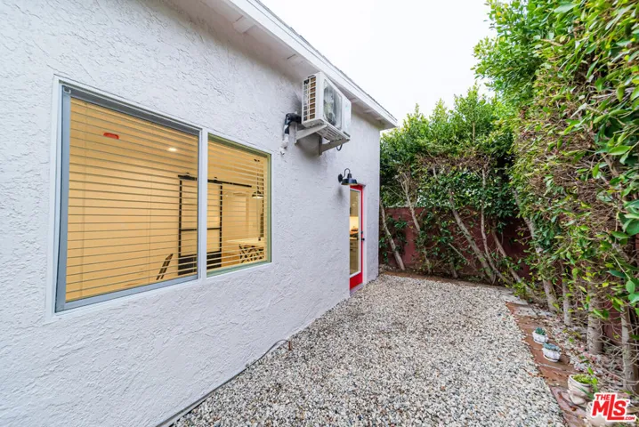 2663 Queen Street 2663, Los Angeles, California 90039