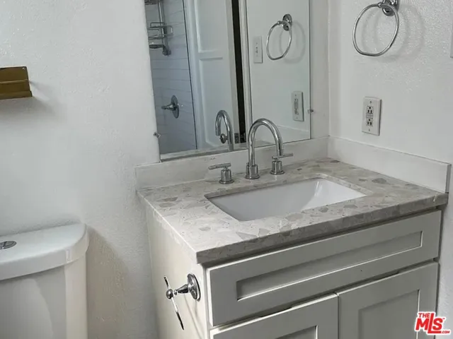 2663 Queen Street 2663, Los Angeles, California 90039