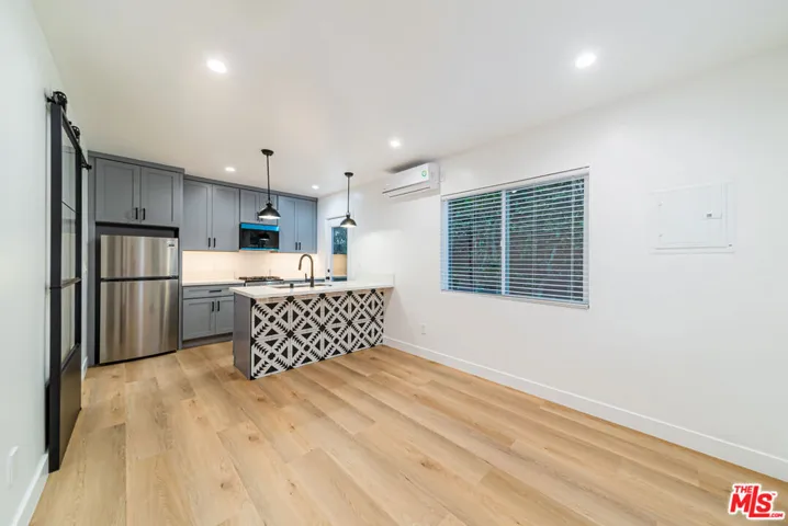 2663 Queen Street 2663, Los Angeles, California 90039