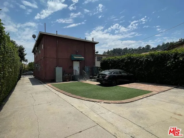 2663 Queen Street 2663, Los Angeles, California 90039