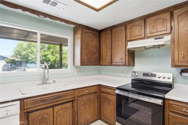 7161 Rita Way, Winton, California 95388