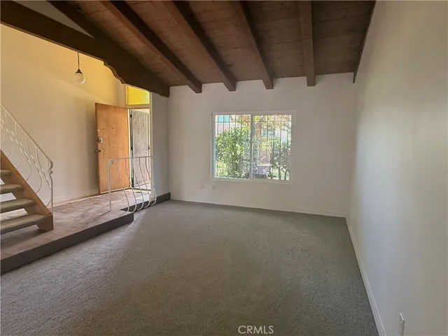 Natural Vaulted Ceilings