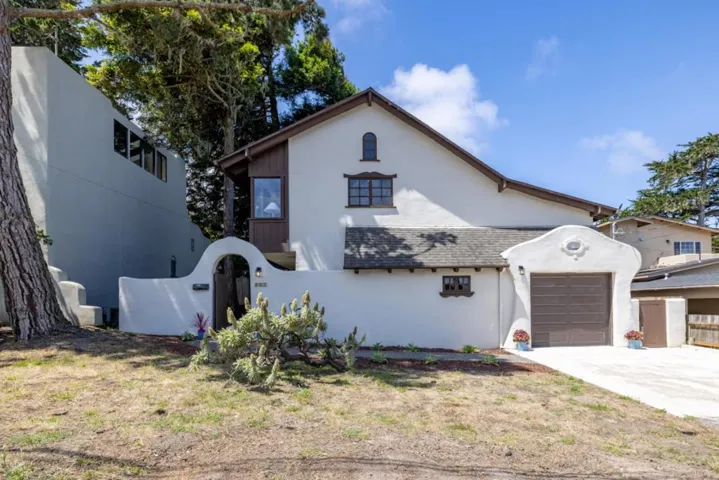 677 Taylor Street, Monterey, California 93940