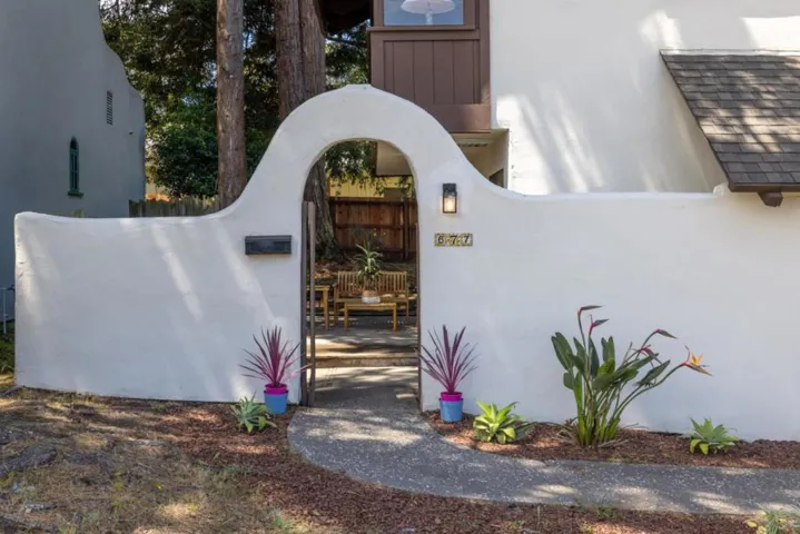 677 Taylor Street, Monterey, California 93940