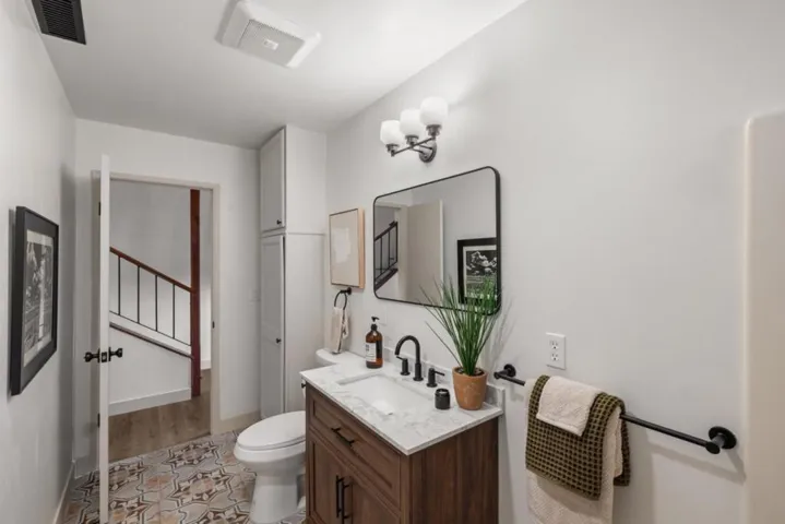 677 Taylor Street, Monterey, California 93940