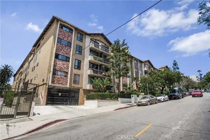 N Fuller Ave Street View
