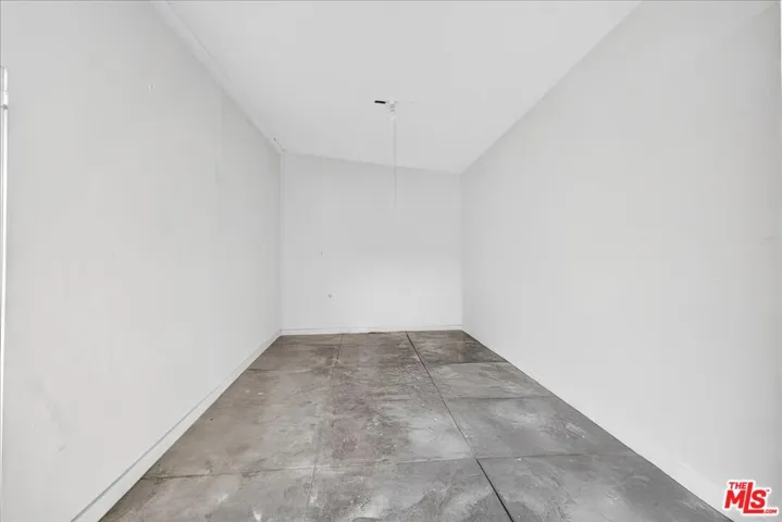 front unit garage