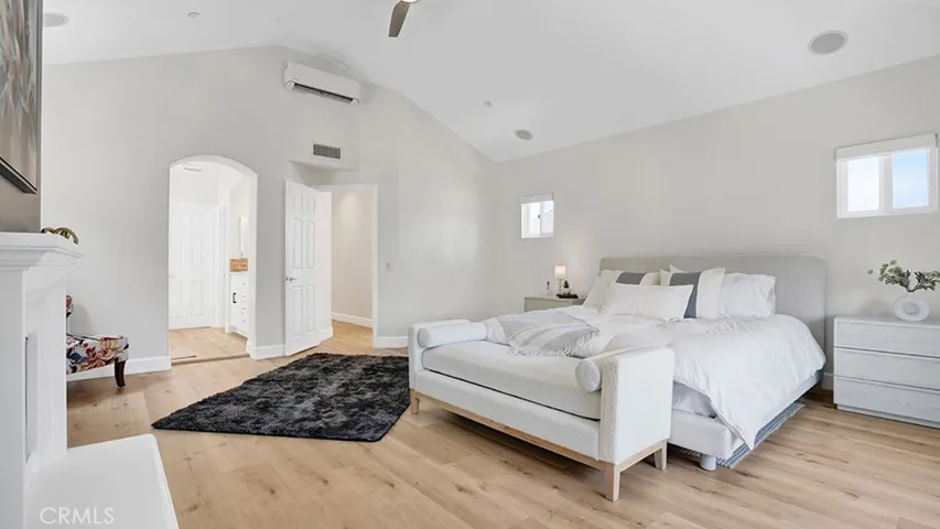 209 6th, Seal Beach, California 90740