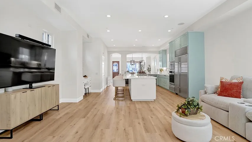209 6th, Seal Beach, California 90740