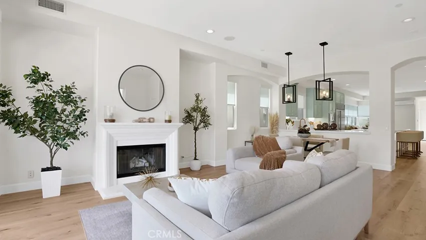 209 6th, Seal Beach, California 90740