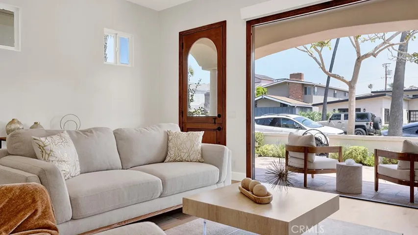 209 6th, Seal Beach, California 90740
