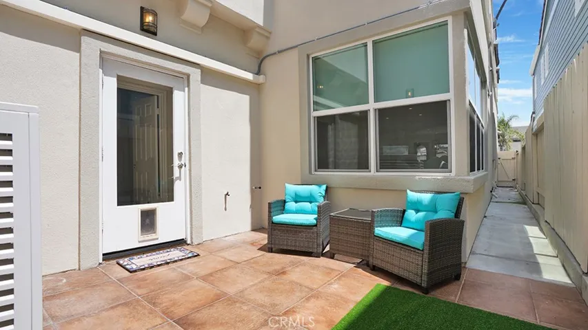 209 6th, Seal Beach, California 90740