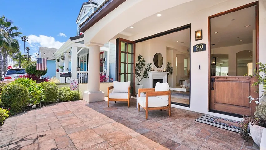 209 6th, Seal Beach, California 90740