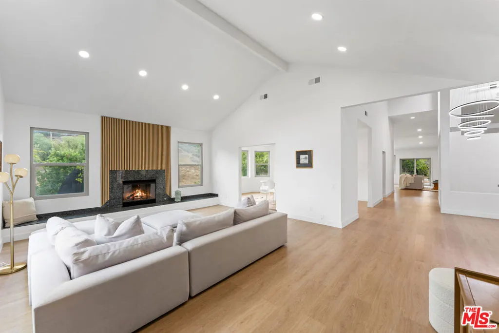 gallery-image 5