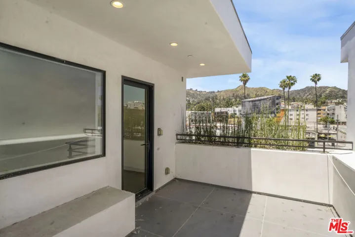 1447 N Martel Avenue, Los Angeles, California 90046