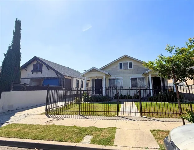 862 E 49th Street, Los Angeles, California 90011