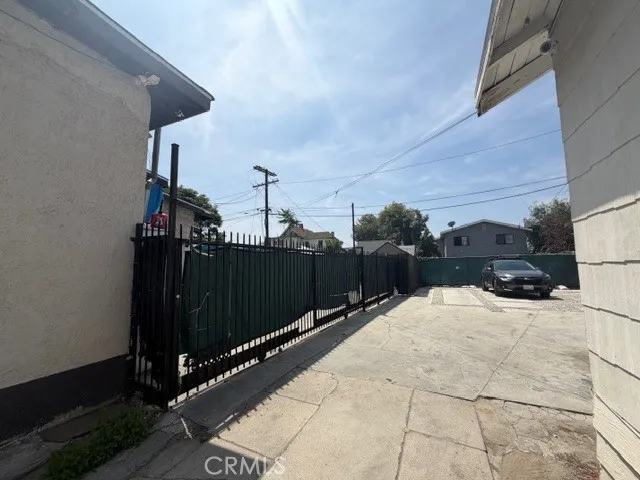 862 E 49th Street, Los Angeles, California 90011