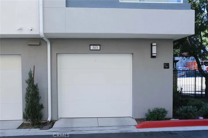 1 car garage