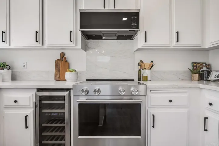 4122 Oak Island, Fallbrook, California 92028