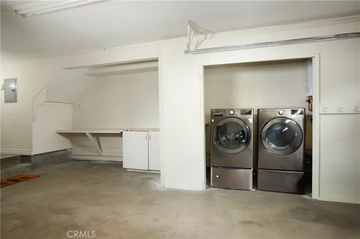 9560 Via Bernardo, Burbank, California 91504