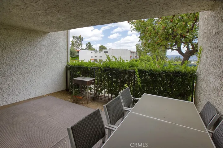 9560 Via Bernardo, Burbank, California 91504