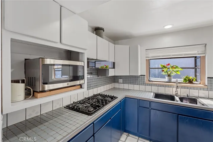 Upper Level: Kitchen