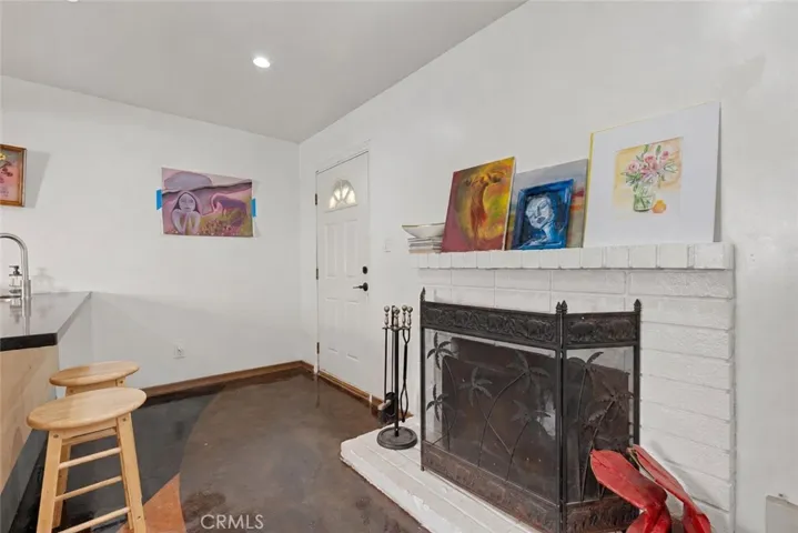 Downstairs Level entry