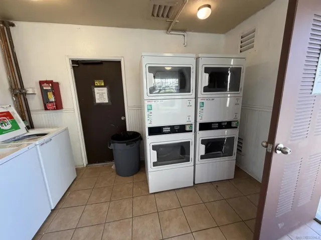 Common Area Laundry Room