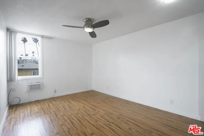 425 S Kenmore Avenue 311, Los Angeles, California 90020
