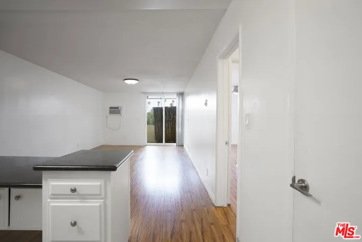 425 S Kenmore Avenue 311, Los Angeles, California 90020