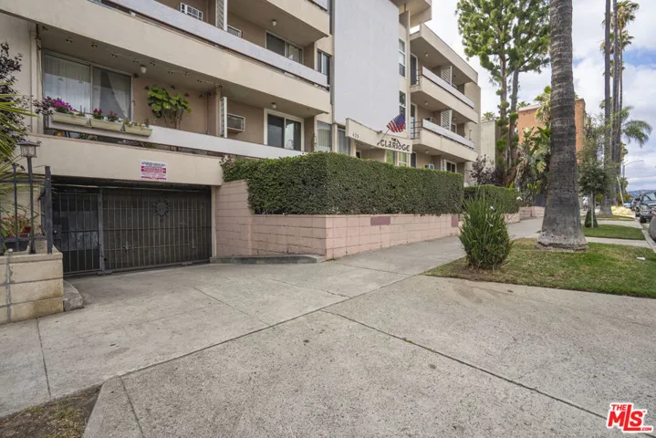 425 S Kenmore Avenue 311, Los Angeles, California 90020