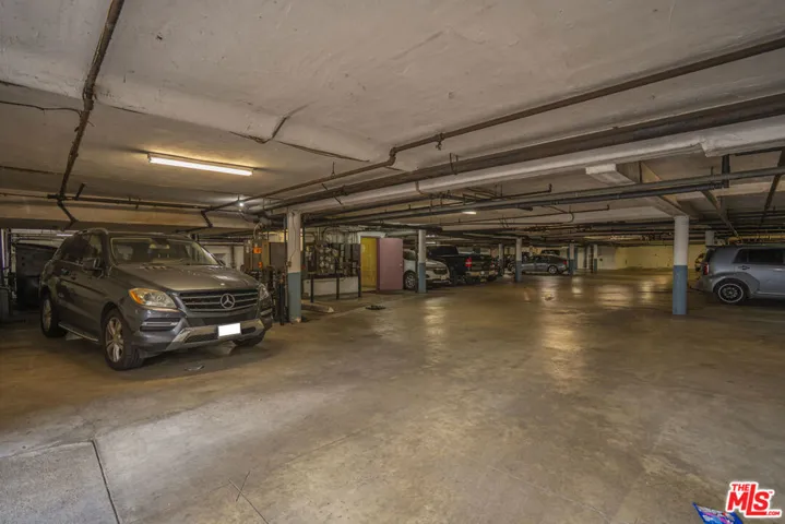 425 S Kenmore Avenue 311, Los Angeles, California 90020