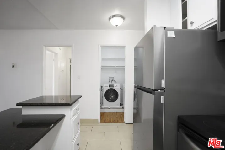 425 S Kenmore Avenue 311, Los Angeles, California 90020