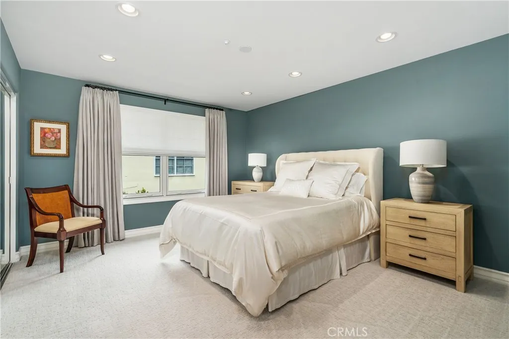 Shared Bath for both Secondary Bedrooms