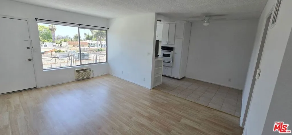 1308 N Poinsettia Place 8, Los Angeles, California 90046
