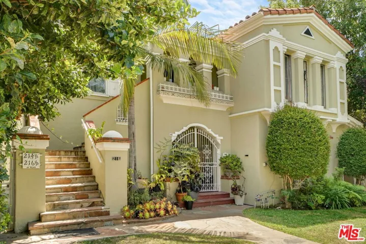 214 N La Peer Drive, Beverly Hills, California 90211