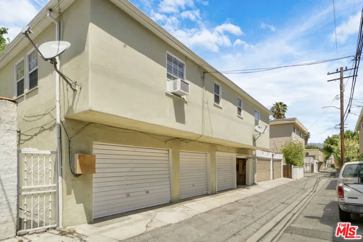 214 N La Peer Drive, Beverly Hills, California 90211
