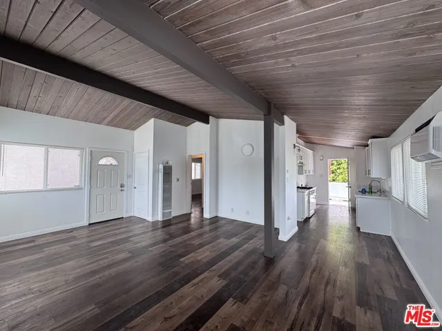 4419 W Rosecrans Avenue 4421 1/2, Hawthorne, California 90250
