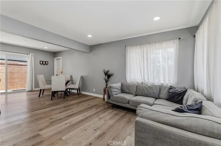 10925 Dalerose, Inglewood, California 90304