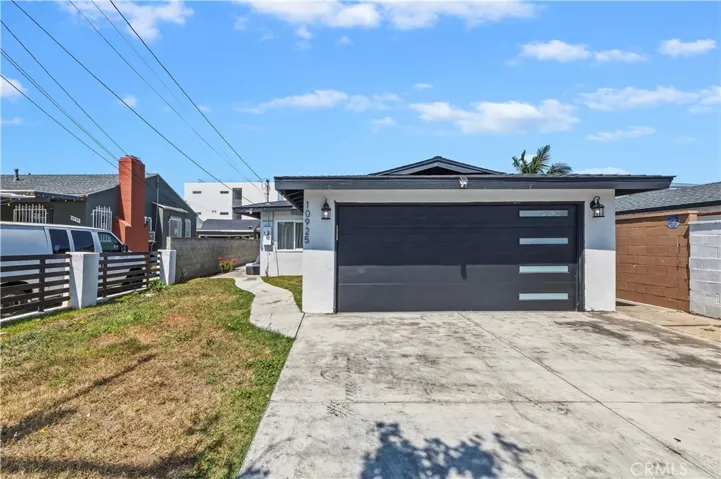 10925 Dalerose, Inglewood, California 90304
