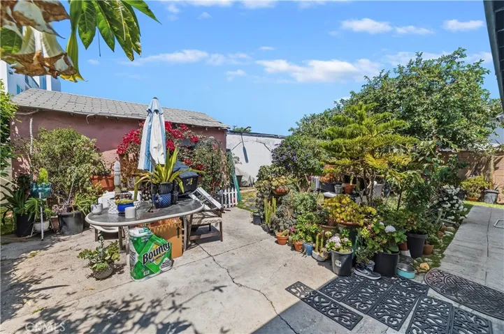 10925 Dalerose, Inglewood, California 90304
