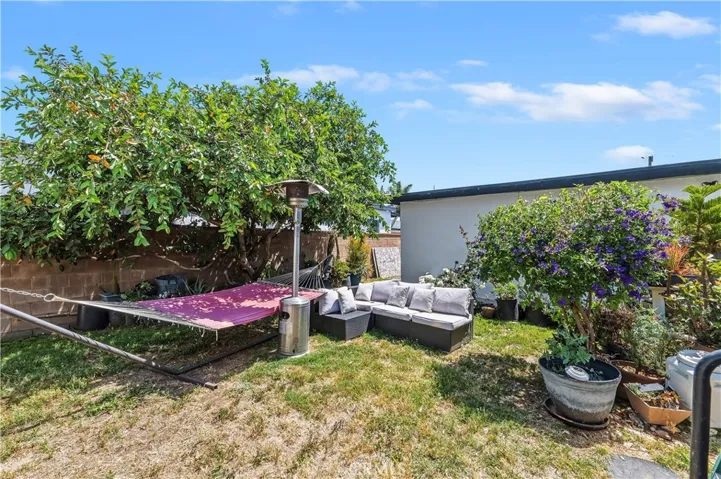 10925 Dalerose, Inglewood, California 90304