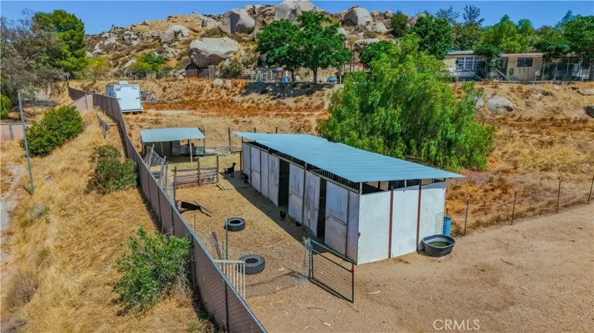 22740 Ramona, Nuevo, California 92567