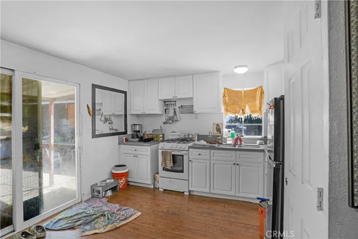 22740 Ramona, Nuevo, California 92567